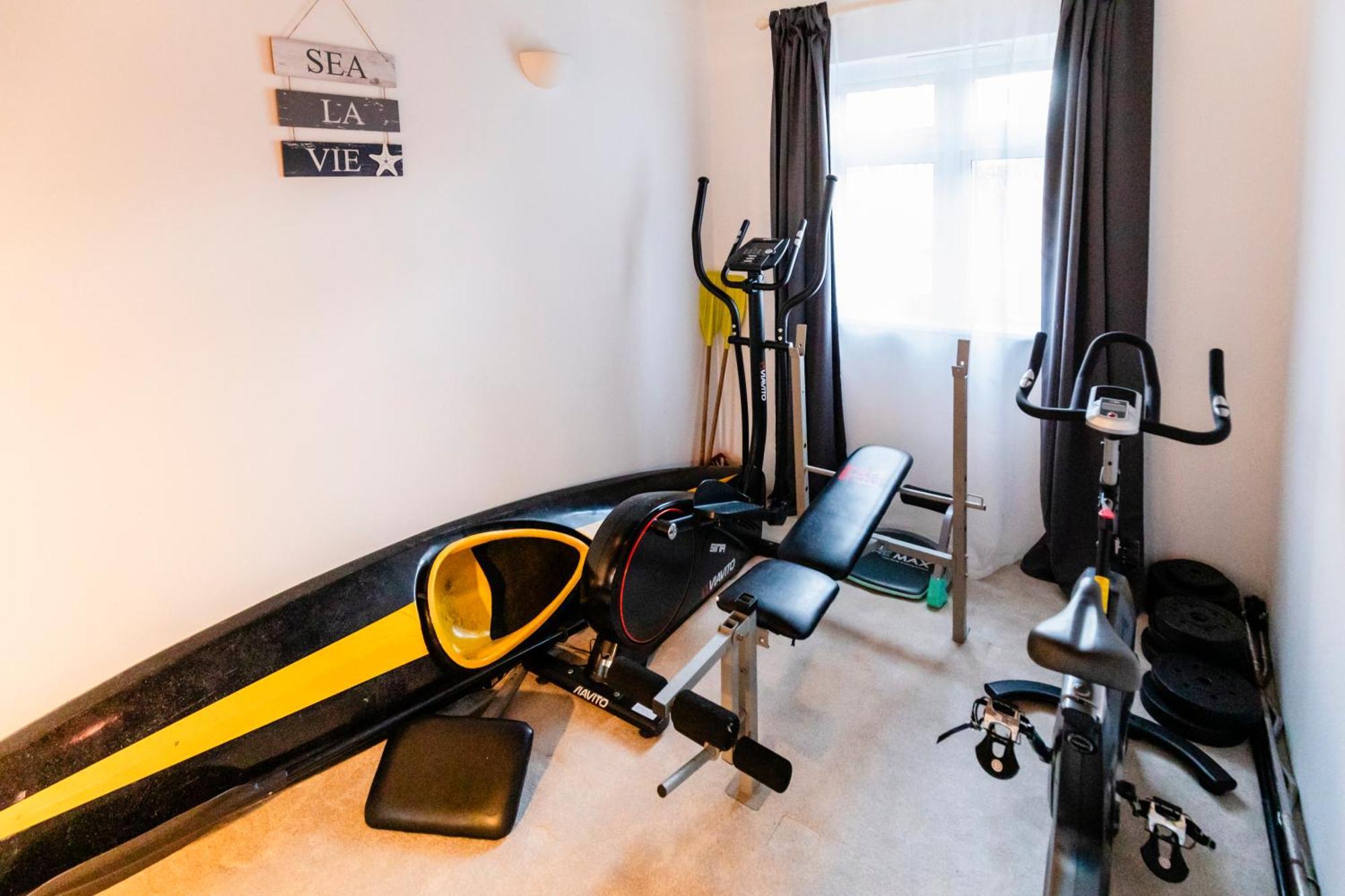 Chichester Retreat House With Free Parking מראה חיצוני תמונה