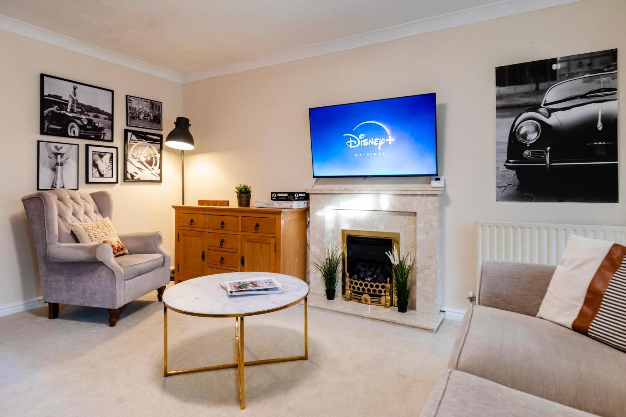 Chichester Retreat House With Free Parking מראה חיצוני תמונה