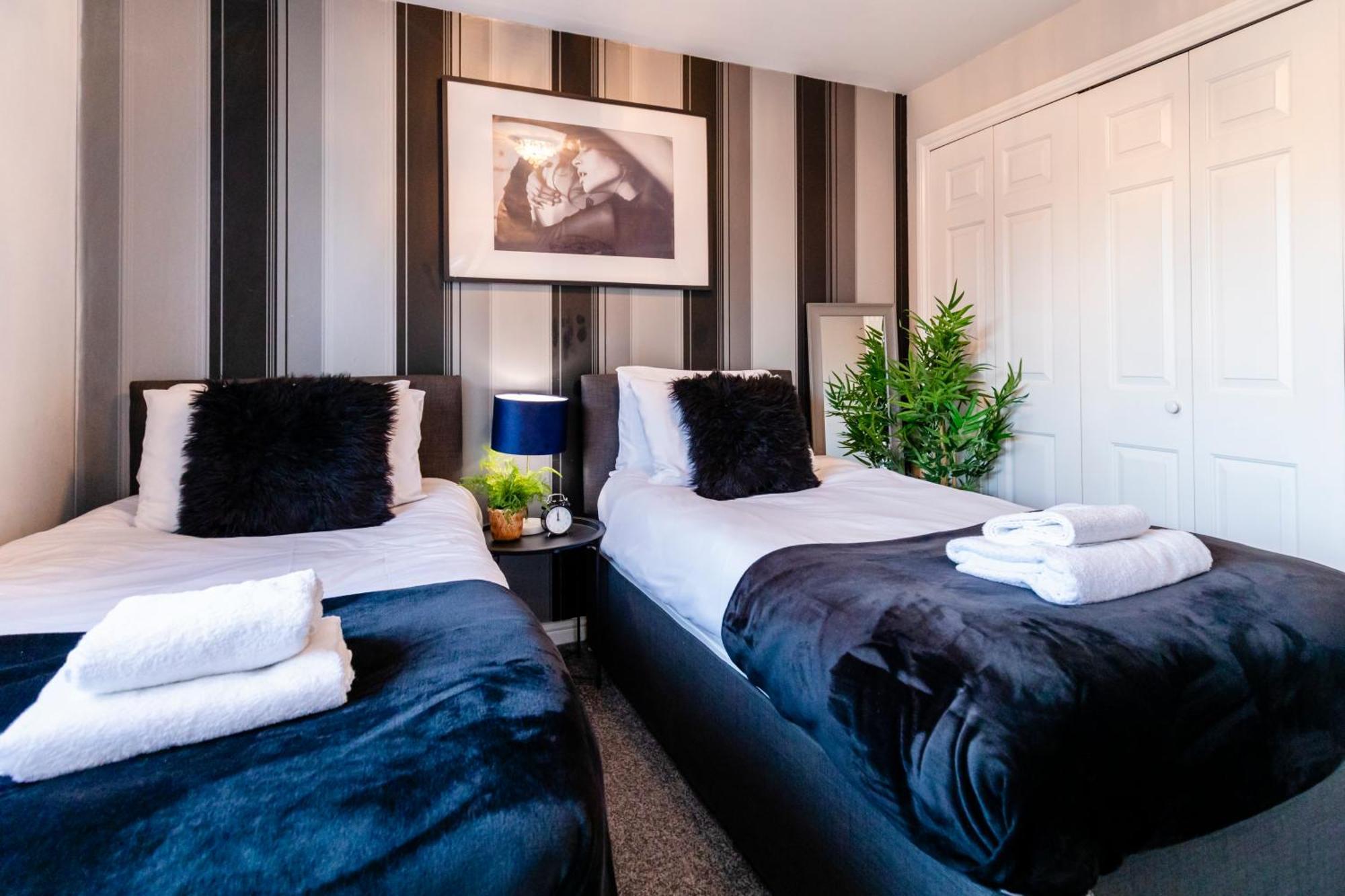 Chichester Retreat House With Free Parking מראה חיצוני תמונה