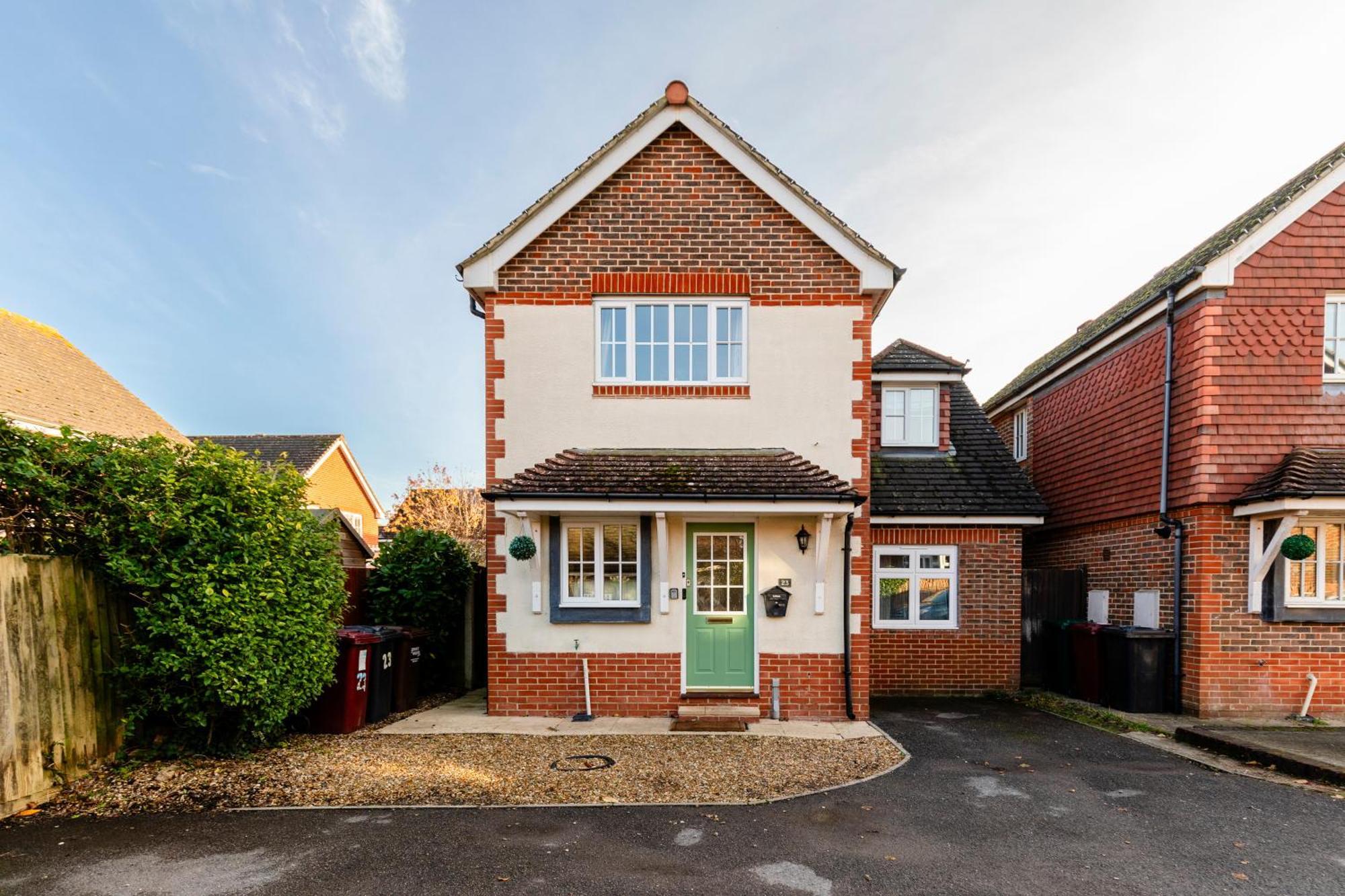 Chichester Retreat House With Free Parking מראה חיצוני תמונה